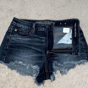 American Eagle HI-RISE stretch shorts